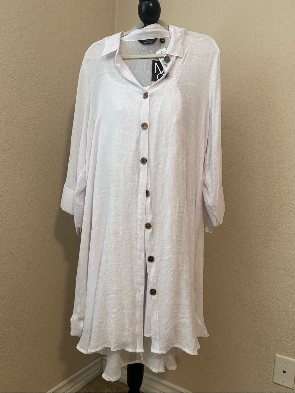 Mlle Gabrielle White Button-Front Long Dress
